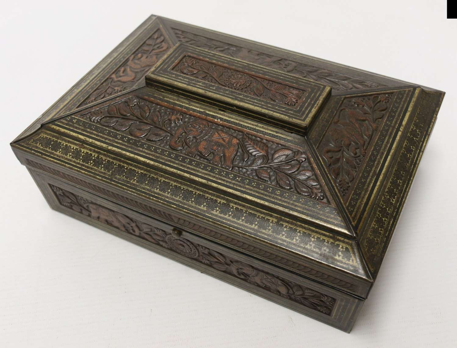 A Rare English 19th Century  Huntley And Palmers Biscuit Tin.
