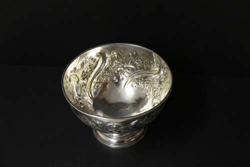 19th c elegant silver bowl by Edward Barnard & Sons London 1897-8