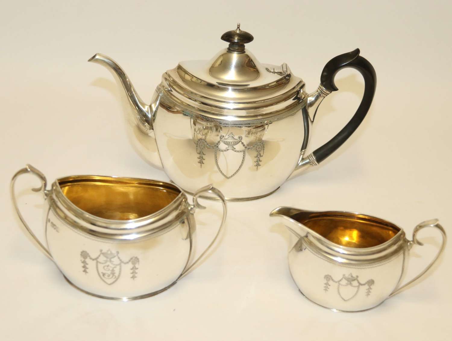 Exceptional Silver Tea Set By Edward Barnard And Sons