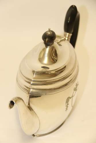 Exceptional Silver Tea Set By Edward Barnard And Sons