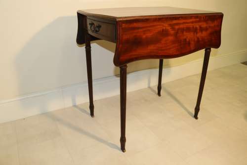 A Fine Late 18th Century English Pembroke Table