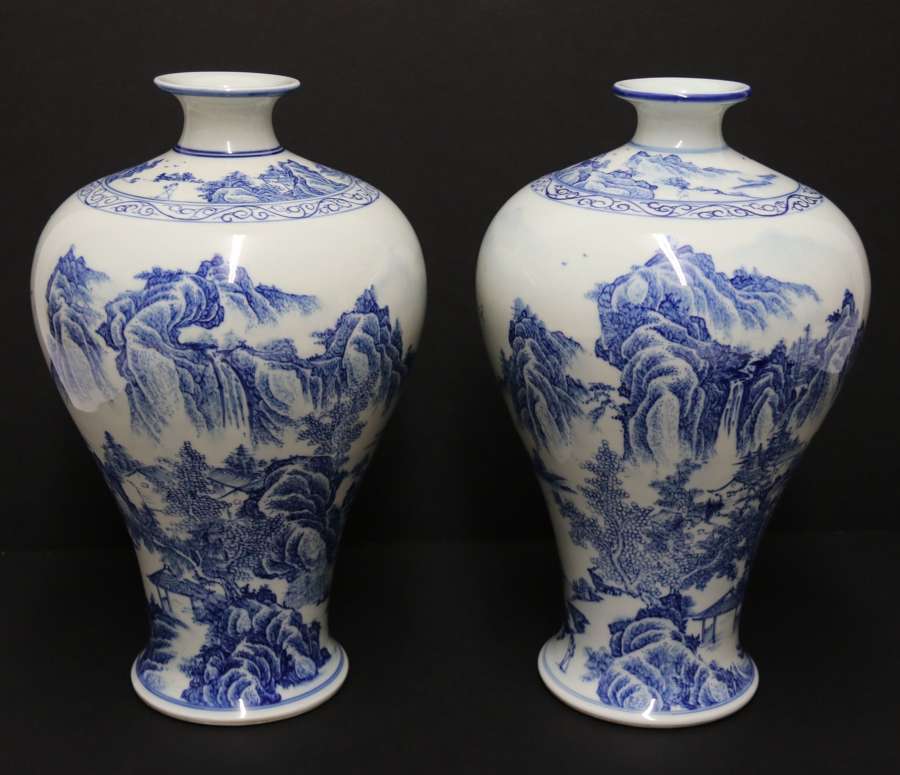A Fine Pair Of Chinese Republican Period Hand Painted Porcelain Vases