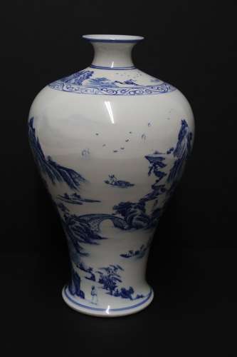 A Fine Pair Of Chinese Republican Period Hand Painted Porcelain Vases