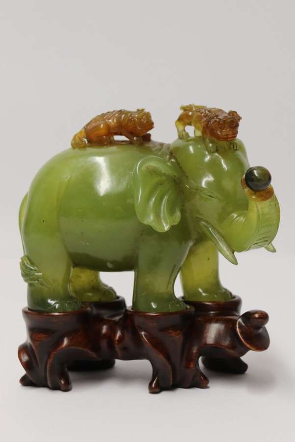 A Fine Chinese Carved Hardstone Study Of A Elephant

a Fine Chinese Carved Hardstone Study Of A Elephant

a Fine Chinese Carved Hardstone Study Of A Elephant