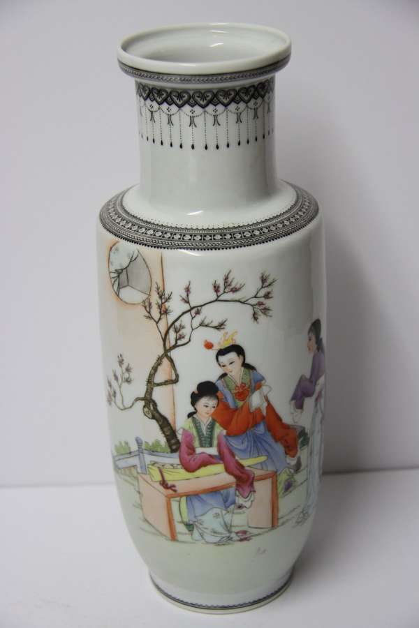 A Chinese Republican Period Porcelain Vase