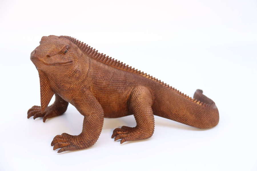 Indian hand carved hardwood study of an iguana, circa 1920
