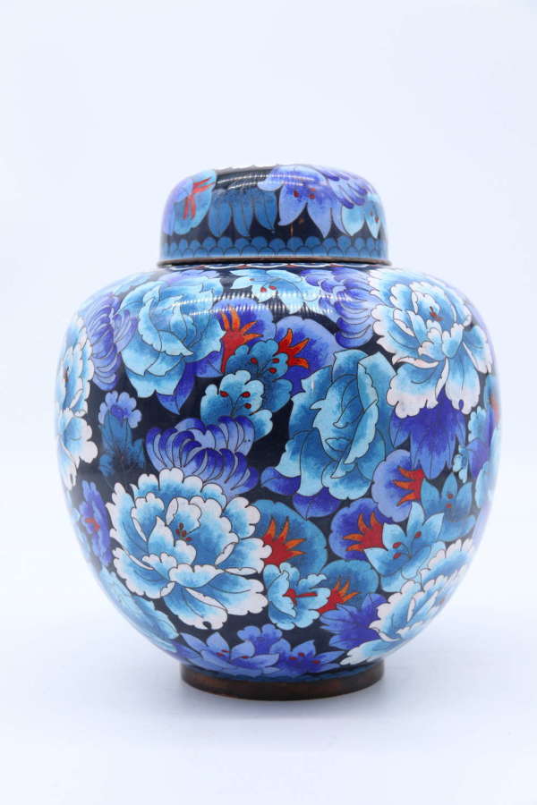 A large Chinese cloisonne ginger jar decorated with peonies circa 1930