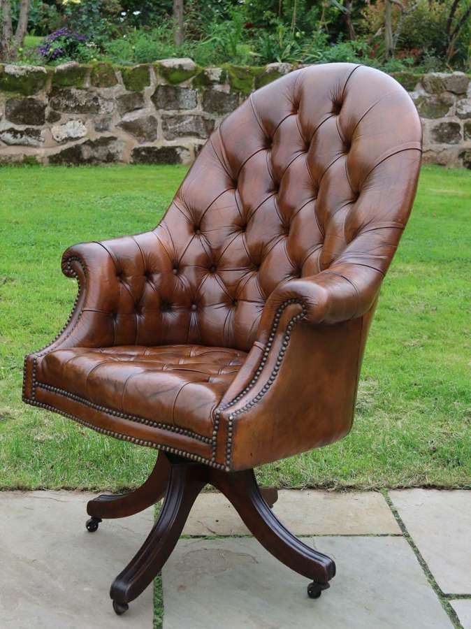 Early 20th century tilt and rotate desk/study chair circa 1930