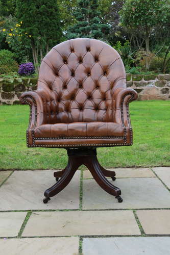 Early 20th century tilt and rotate desk/study chair circa 1930
