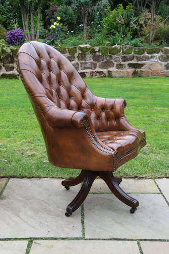 Early 20th century tilt and rotate desk/study chair circa 1930