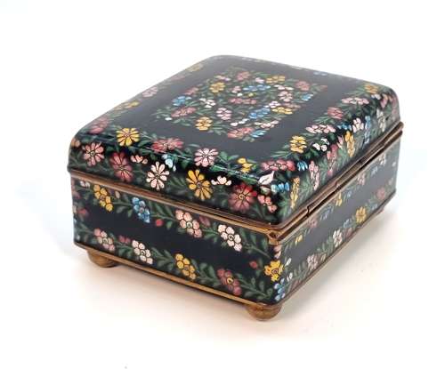 A Chinese 19th century cloisonné enamel box, circa 1880