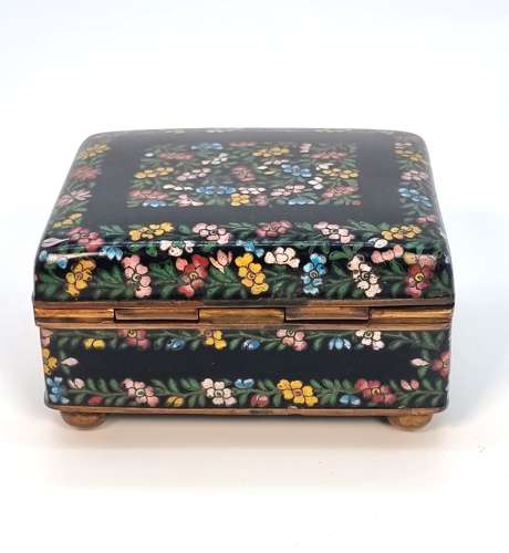 A Chinese 19th century cloisonné enamel box, circa 1880