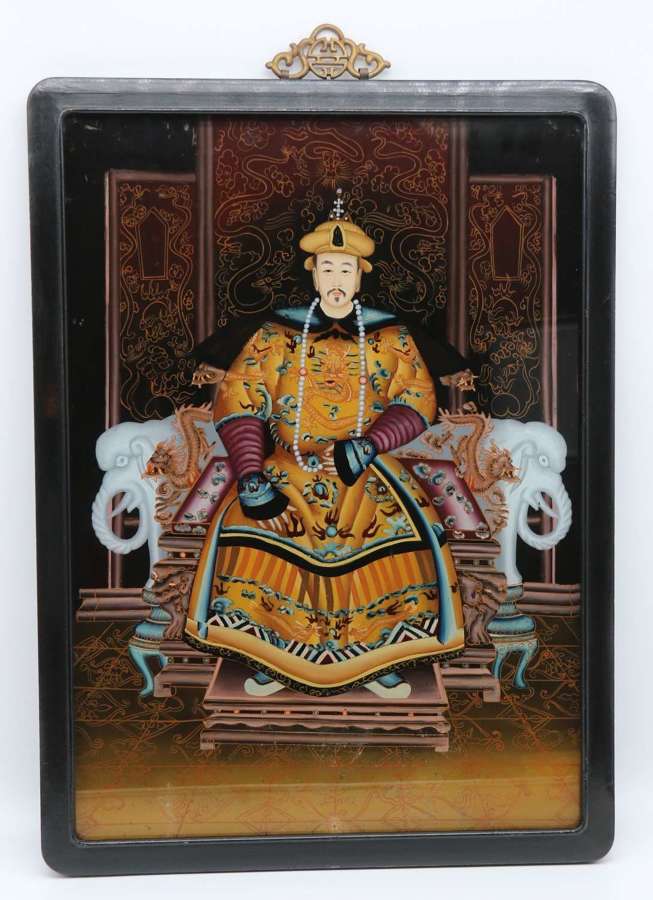A pair of decorative Chinese reverse painted picture circa 1920