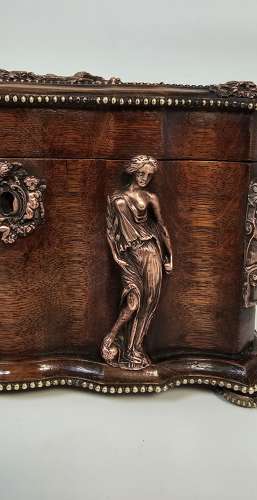 A large 19th century French tea caddy by Tahan of Paris