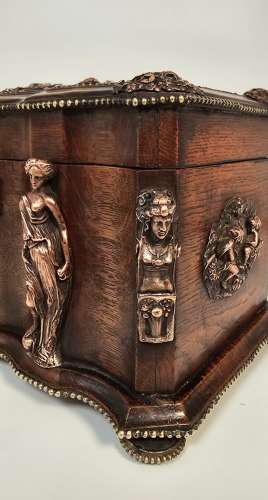 A large 19th century French tea caddy by Tahan of Paris
