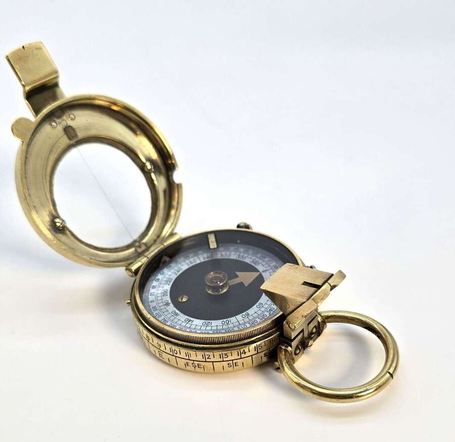 WW1 brass compass with a mother of pearl dial, English  circa 1914