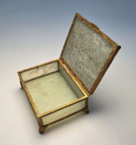 A Chinese carved jade and gilt metal mounted jewellery box circa 1920