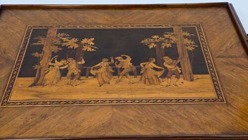 19th century Sorrento ware chess board/marquetry tray with chess pieces, Italian C1880