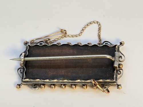 A 19th century Pietra dura brooch, circa 1860