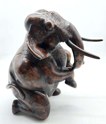 Antique Raj Period hand carved Indian elephant sculpture (Circa 1890)