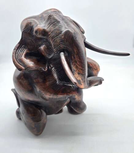 Antique Raj Period hand carved Indian elephant sculpture (Circa 1890)