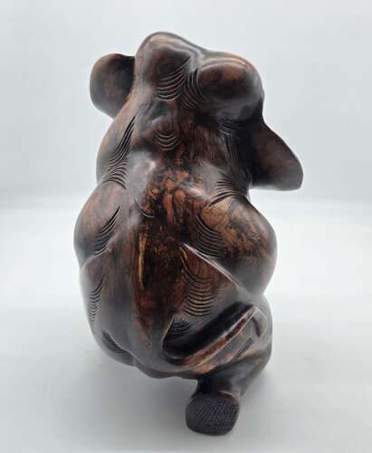 Antique Raj Period hand carved Indian elephant sculpture (Circa 1890)